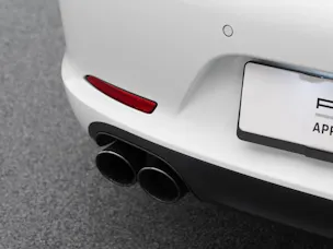Porsche 911 Carrera 4 GTS