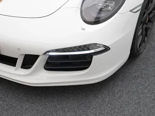 Porsche 911 Carrera 4 GTS