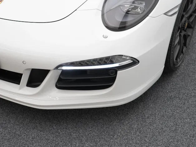 Porsche 911 Carrera 4 GTS