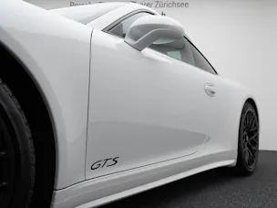 Porsche 911 Carrera 4 GTS