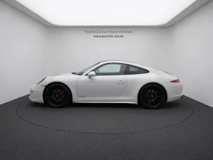 Porsche 911 Carrera 4 GTS