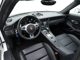 Porsche 911 Carrera 4 GTS