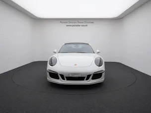 Porsche 911 Carrera 4 GTS