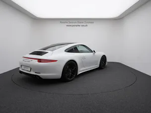 Porsche 911 Carrera 4 GTS