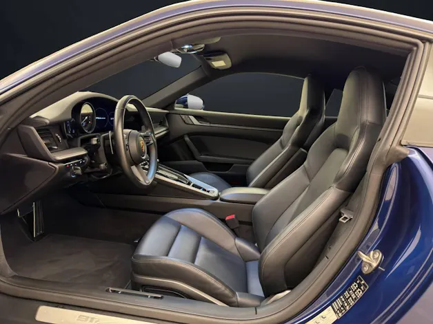 Porsche 911 Carrera