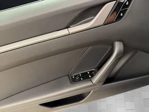 Porsche 911 Carrera