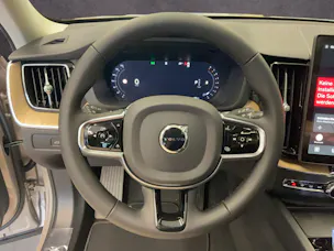 Volvo XC60 2.0 B5 MH Ultra Dark AWD