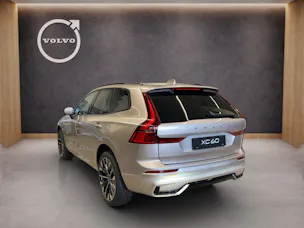 Volvo XC60 2.0 B5 MH Ultra Dark AWD