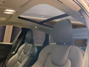 Volvo XC60 2.0 B5 MH Ultra Dark AWD