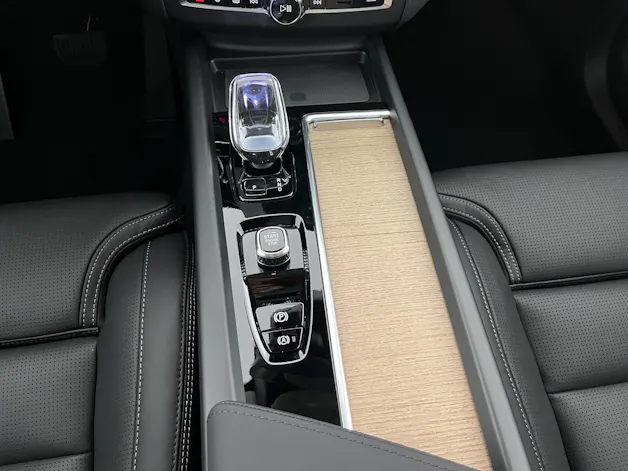 Volvo XC60 2.0 T8 TE Ultra Dark eAWD