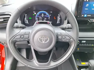 Toyota Yaris 1.5 VVT-i HSD Trend