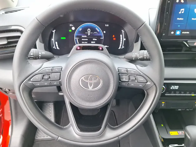 Toyota Yaris 1.5 VVT-i HSD Trend