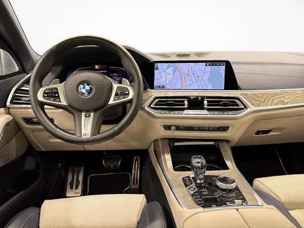 BMW X7 M50i