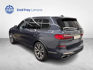 BMW X7 M50i