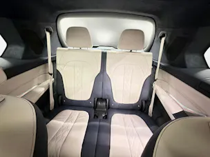 BMW X7 M50i