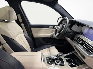 BMW X7 M50i