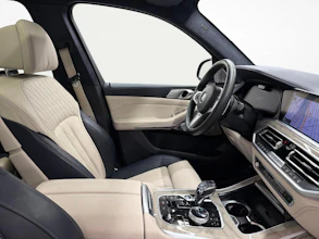 https://vehicle.imgix.net/4392423/b0fa8ca5-181f-4ca4-acbf-061afcc05299.jpg