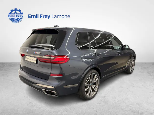 BMW X7 M50i