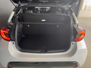 Toyota Yaris 1.5 VVT-i HSD Premium