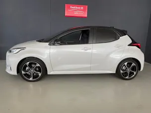 Toyota Yaris 1.5 VVT-i HSD Premium