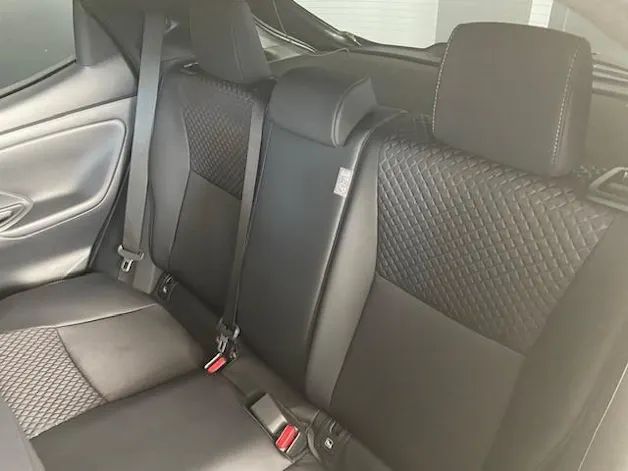 Toyota Yaris 1.5 VVT-i HSD Premium
