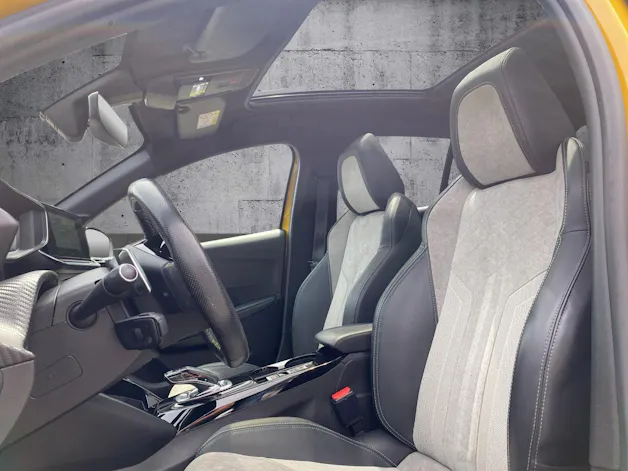 Peugeot 208 1.2 PureTech 130 GT