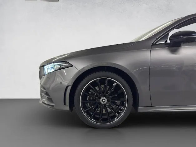 Mercedes-Benz A 250 e AMG Line