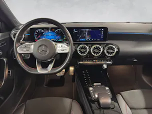 Mercedes-Benz A 250 e AMG Line