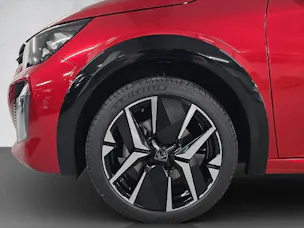 Peugeot 208 e-GT