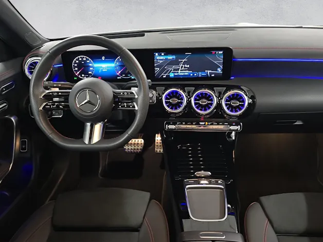 MERCEDES-BENZ CLA 250 AMG Line 4Matic Shooting Brake