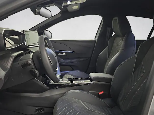 Peugeot 208 1.2 Hybrid 145 GT