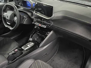 Peugeot 208 1.2 Hybrid 145 GT