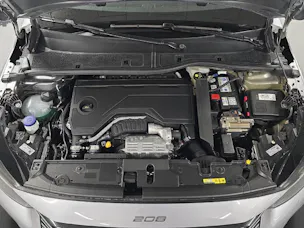 Peugeot 208 1.2 Hybrid 145 GT