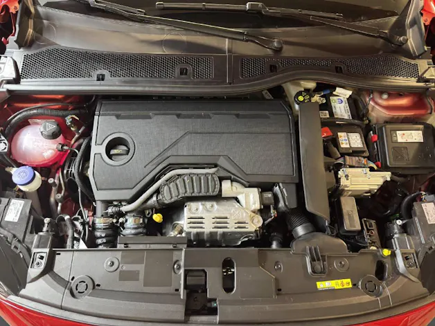 Peugeot 208 1.2 Hybrid Allure