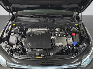 MERCEDES-BENZ GLB 220 AMG Line 4Matic