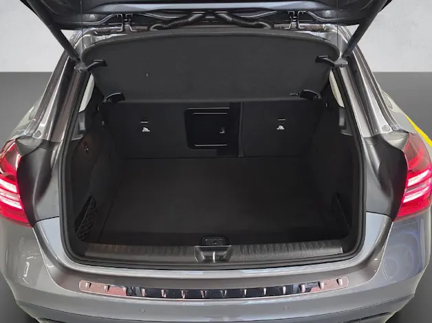 Mercedes-Benz GLA 200 Night Star