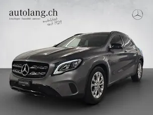 Mercedes-Benz GLA 200 Night Star
