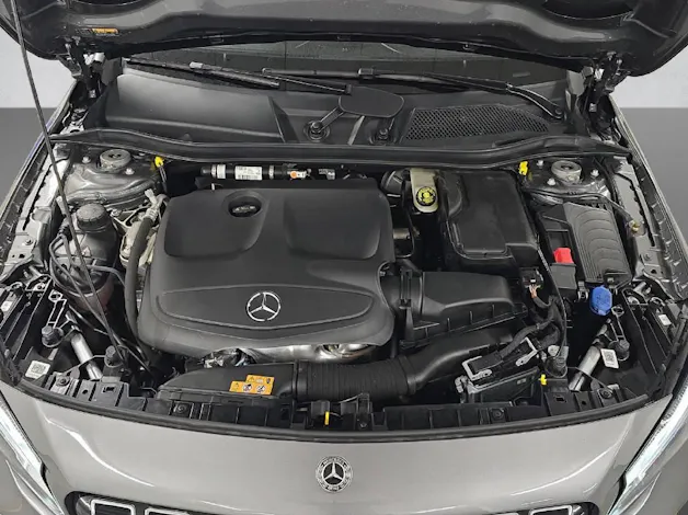 Mercedes-Benz GLA 200 Night Star