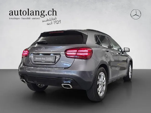 Mercedes-Benz GLA 200 Night Star