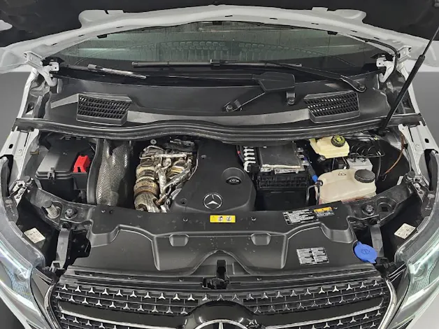 Mercedes-Benz V 300 d AMG Line 4Matic