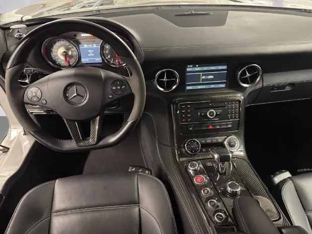 Mercedes-Benz SLS AMG Coupé