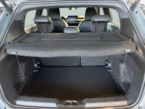 https://vehicle.imgix.net/4392554/876a472a-a223-4d9e-8d63-95694c3cc6e0.jpg