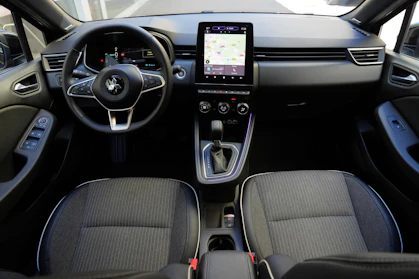MITSUBISHI COLT 9