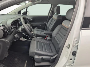 https://vehicle.imgix.net/4392612/16661bbe-29d1-43b3-82b8-d17e3688a82f.jpg
