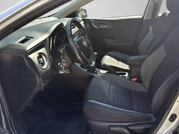 Toyota Auris 1.2 T Luna