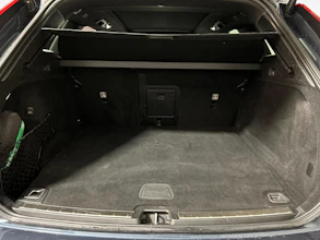 https://vehicle.imgix.net/4392639/43cda74f-13a3-451f-b46a-f17a0df4a07a.jpg