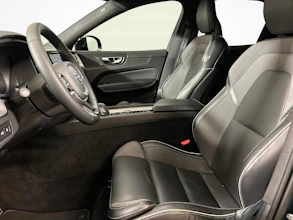https://vehicle.imgix.net/4392639/4e217f81-178e-49c2-9f3c-95095510538d.jpg
