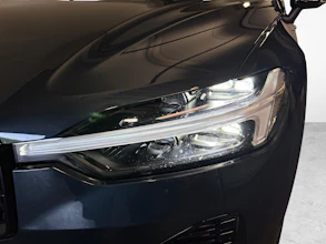 https://vehicle.imgix.net/4392639/6f93a2e7-1688-4fc0-88ea-e20d7e0c9649.jpg