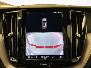 https://vehicle.imgix.net/4392639/e8547c1d-d3d1-49eb-ac59-f3a435f438fd.jpg