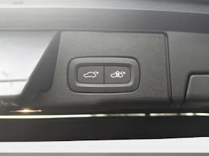 VOLVO XC60 2.0 T8 TE Plus Dark eAWD